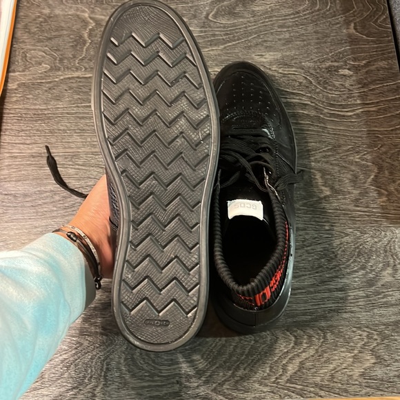 Fancy sneakers 👟 - Picture 3 of 6